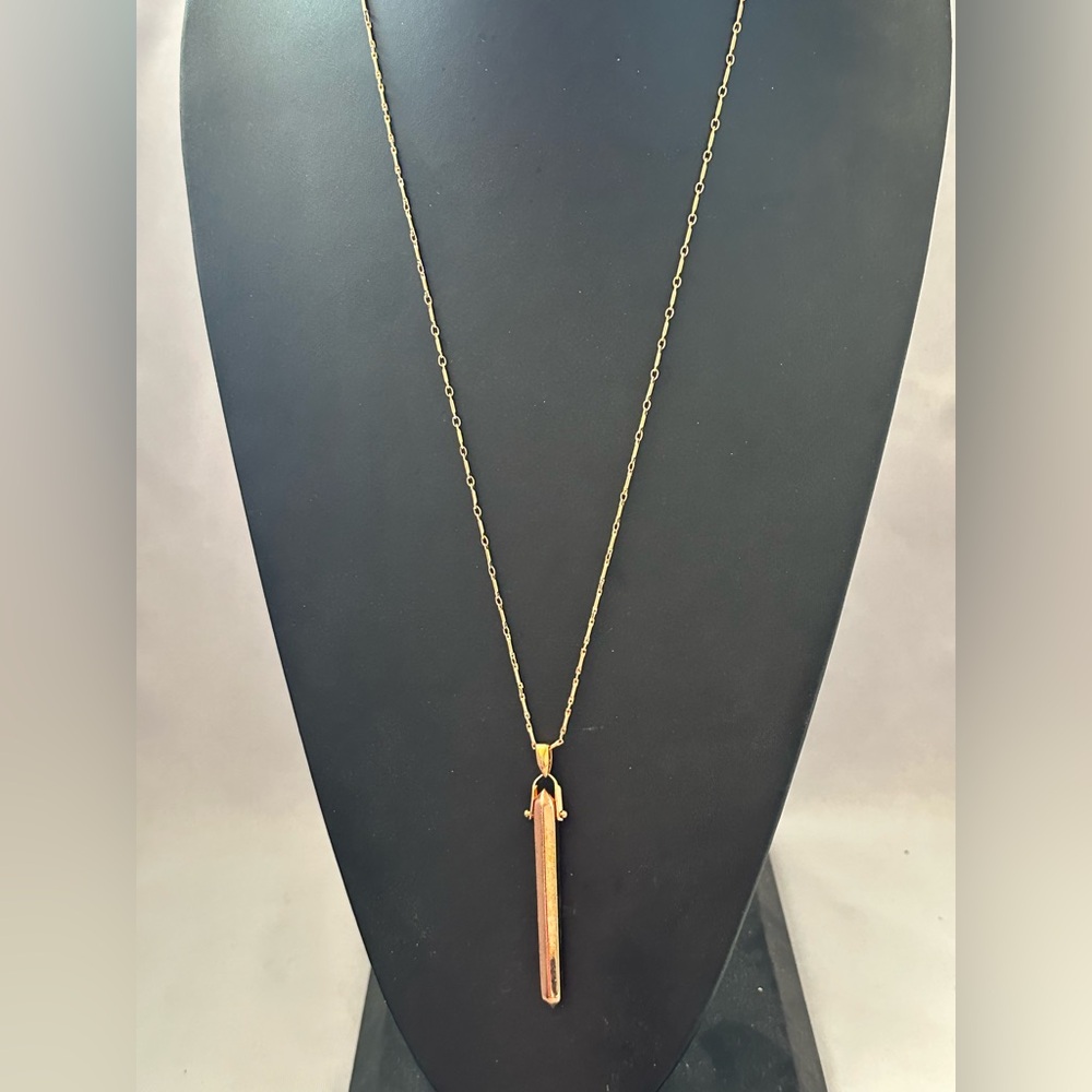 Stella & Dot Rebel pendant in rose gold tone